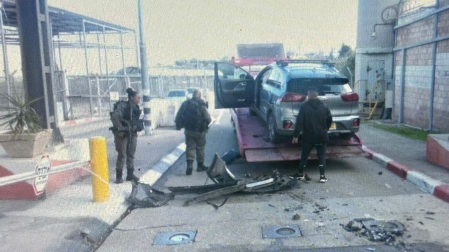 فيديو : الشرطة الاسرائيلية تطارد وتعتقل شاب فلسطيني بسرقة مركبة بالقدس